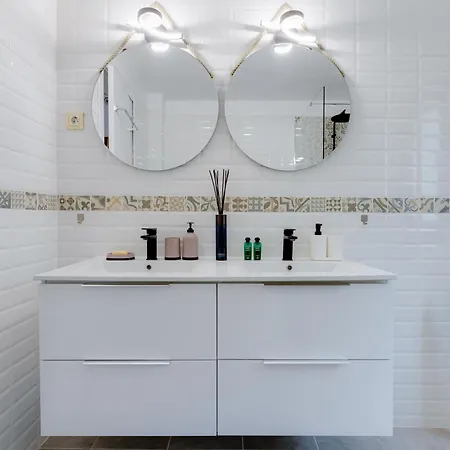 Apartment Casa Nini - 6 Com Ac E A 100 M Da Monica Isabel *