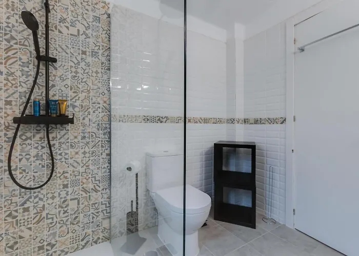 Casa Nini - 6 Com Ac E A 100 M Da Monica Isabel *