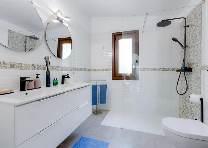 Casa Nini - 6 Com Ac E A 100 M Da Monica Isabel